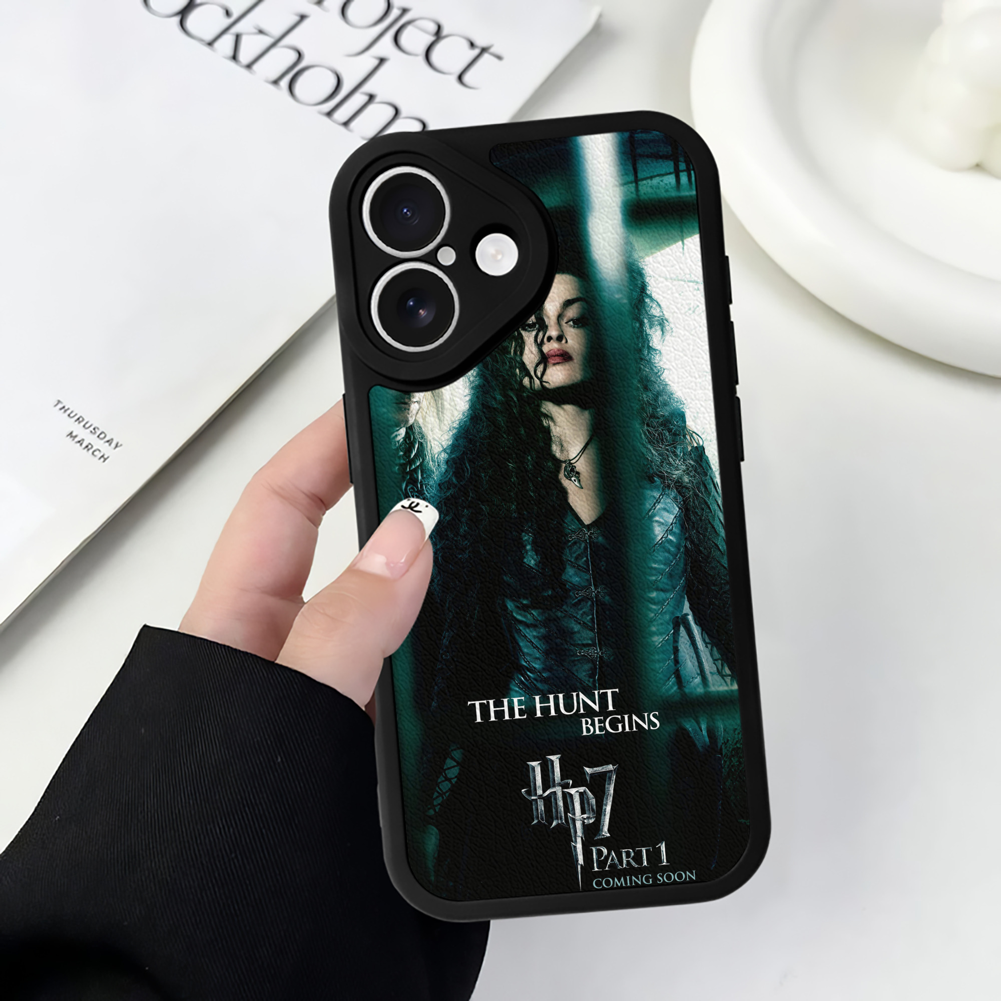 （画像用） Harry Potter ハリー・ポッターシリーズ 【iPhone 16シリーズ対応】シリコンスマホケース（レザー調） 材質：シリコン